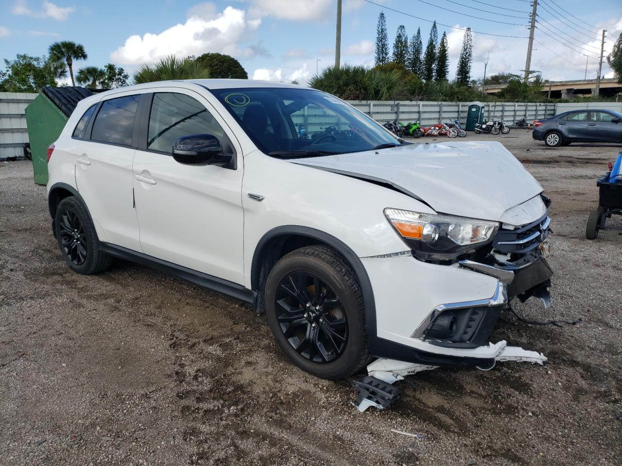 JA4AP3AUXKU008096 2019 Mitsubishi Outlander Sport Es