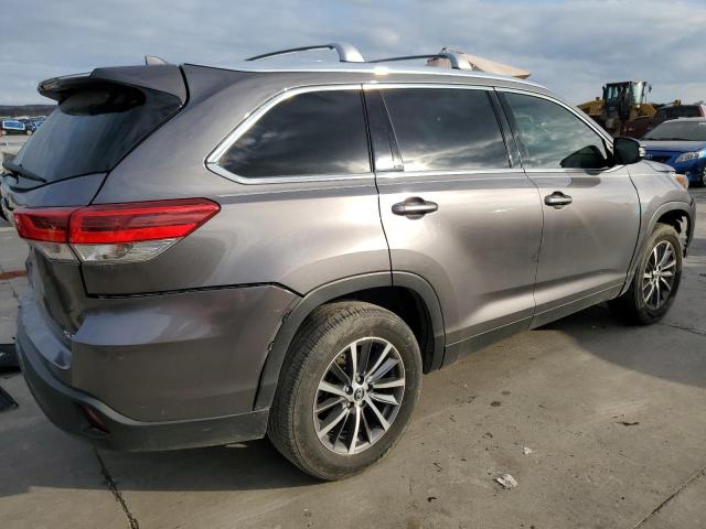 VIN 5TDKZRFH3KS356202 2019 Toyota Highlander, SE no.3