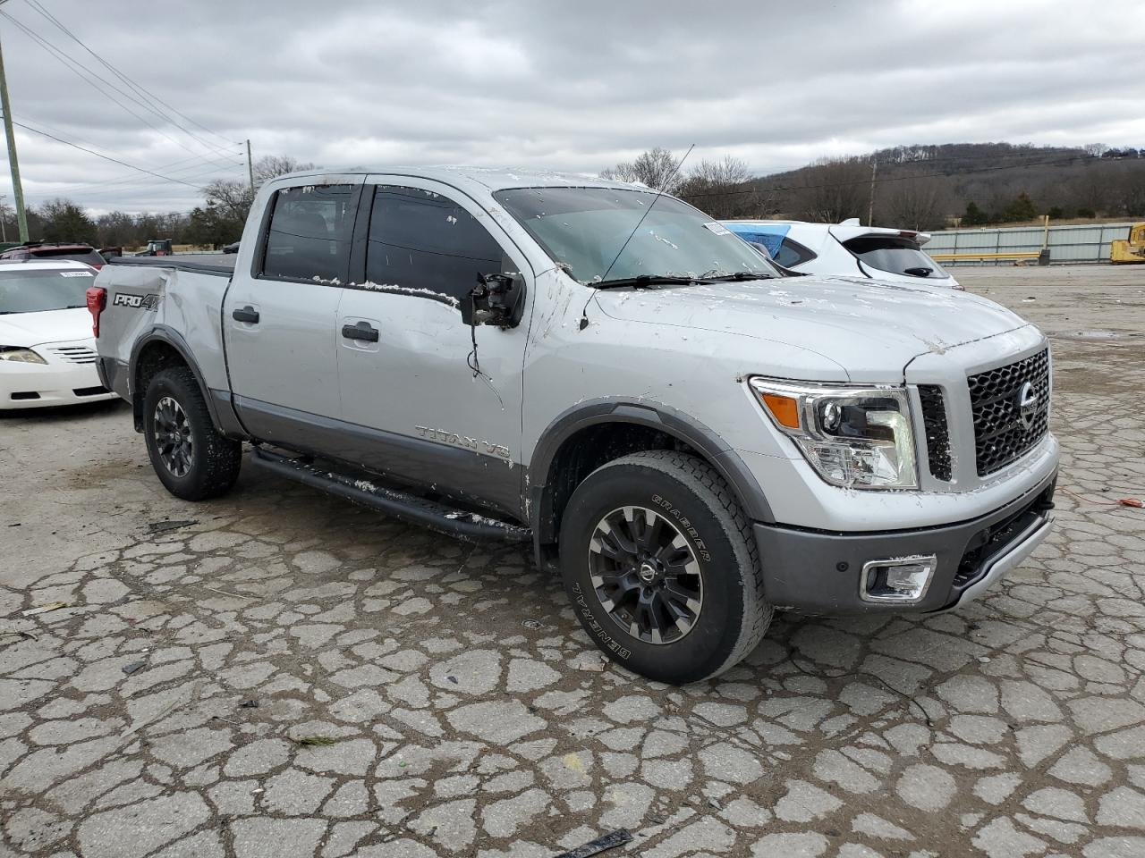 1N6AA1E58JN505748 2018 Nissan Titan Sv