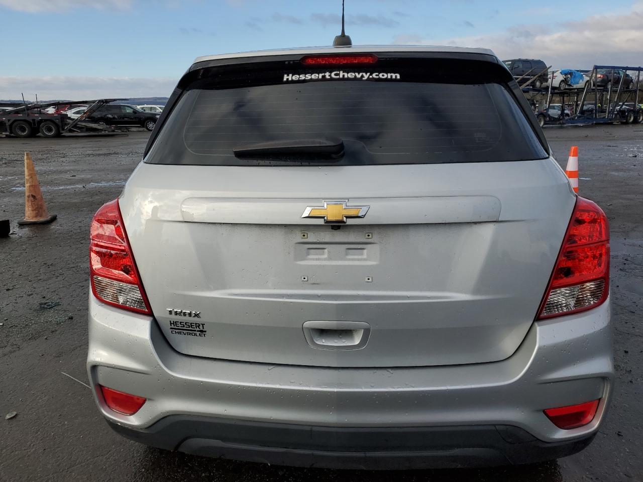 3GNCJKSB6KL262462 2019 Chevrolet Trax Ls