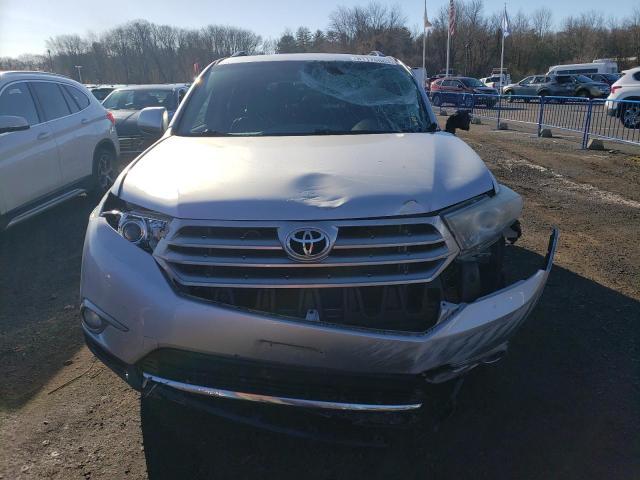 VIN 5TDBK3EH5DS197379 2013 Toyota Highlander, Base no.5