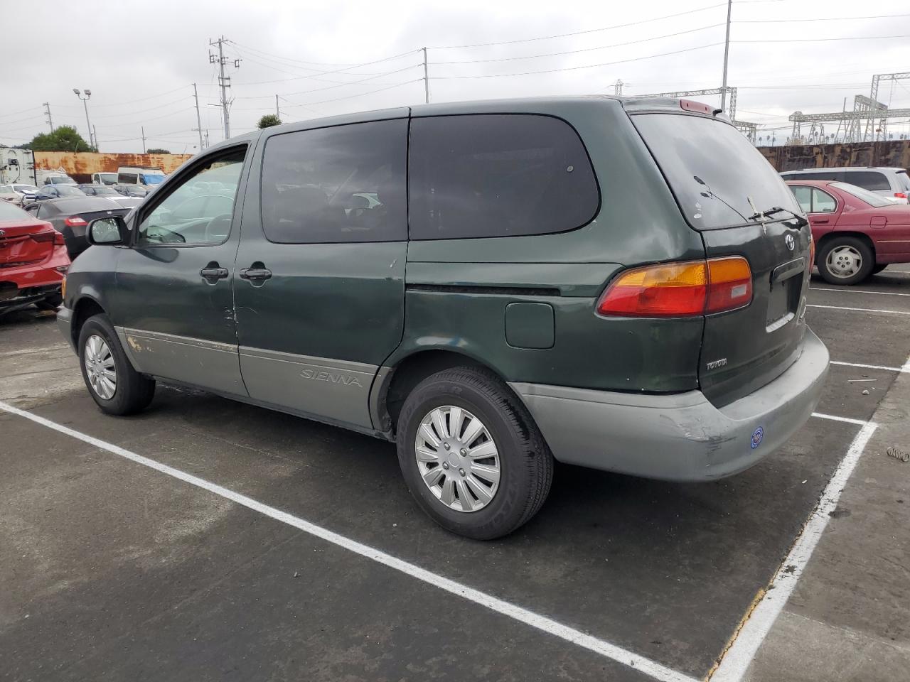 4T3ZF19C9XU110303 1999 Toyota Sienna Ce