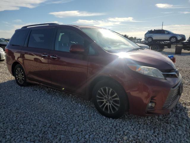 5TDYZ3DC0KS986497 | 2019 TOYOTA SIENNA XLE