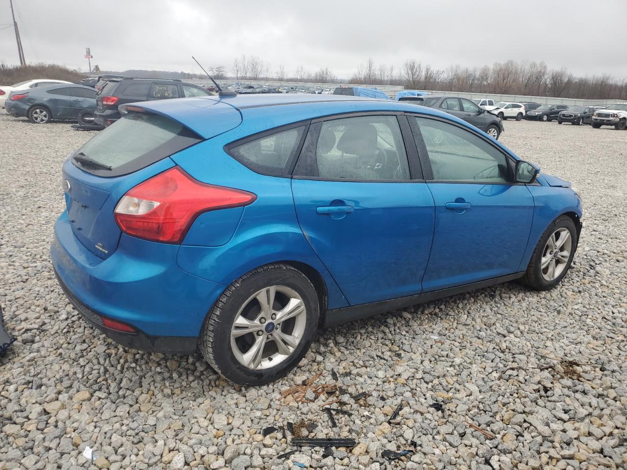 2014 Ford Focus Se vin: 1FADP3K28EL117303