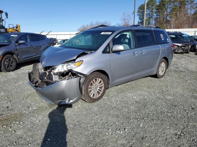 2012 Toyota Sienna XLE