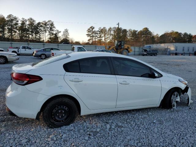 3KPFK4A70JE247017 | 2018 KIA FORTE LX