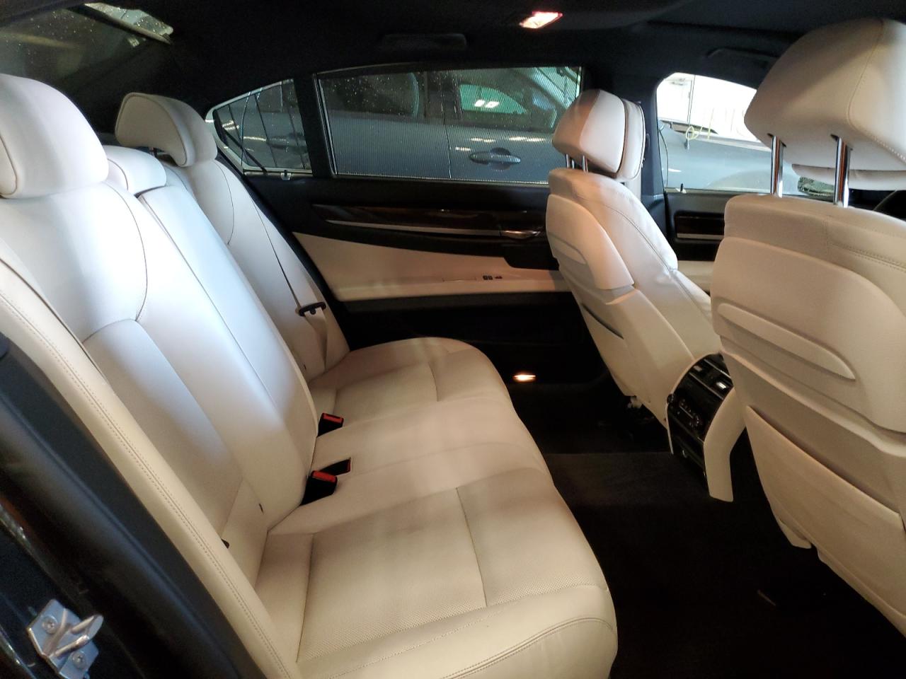 2013 BMW 750 Lxi vin: WBAYF8C50DD140777