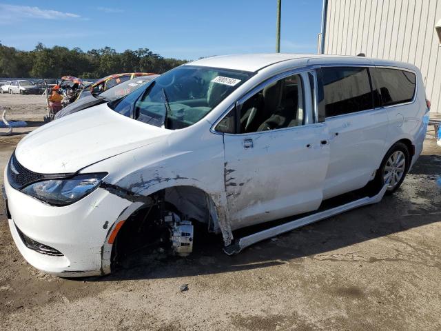 2021 Chrysler Voyager L