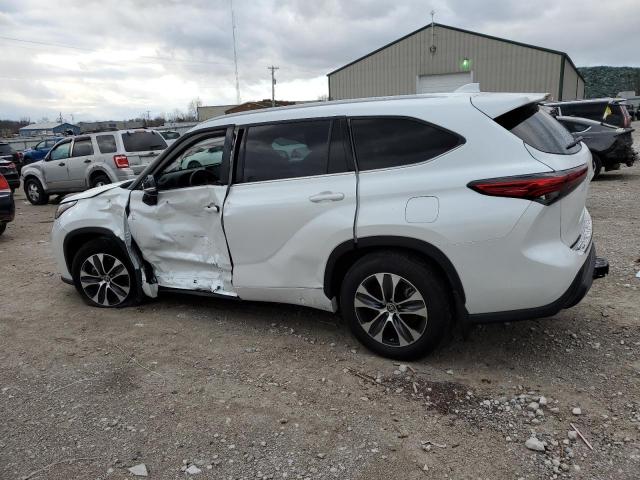 VIN 5TDGZRBH4NS237798 2022 Toyota Highlander, Xle no.2