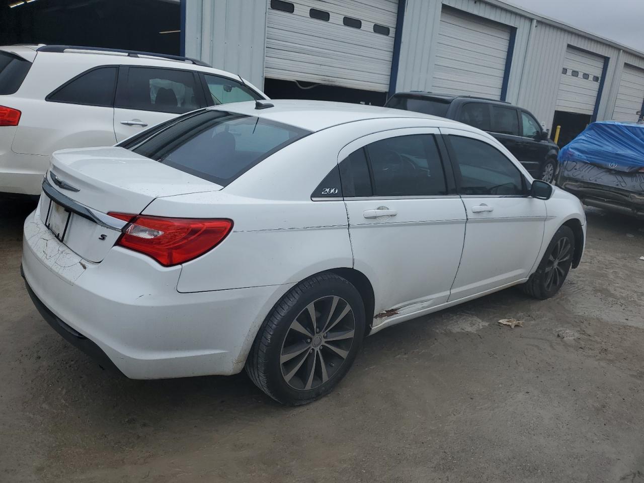 1C3CCBBB6EN152667 2014 Chrysler 200 Touring