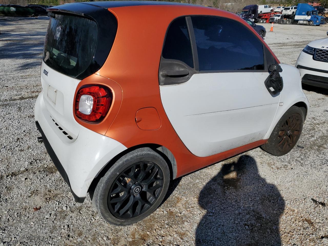 2016 Smart Fortwo vin: WMEFJ5DA1GK076477