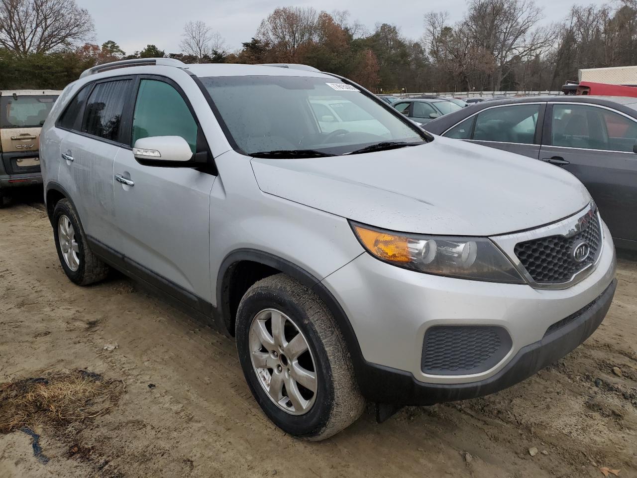 5XYKT4A28DG424386 2013 Kia Sorento Lx