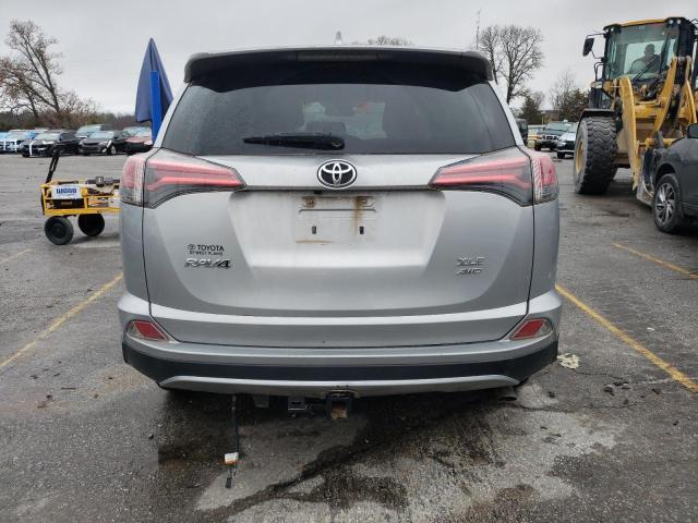 2T3RFREV1JW806229 | 2018 TOYOTA RAV4 ADVEN