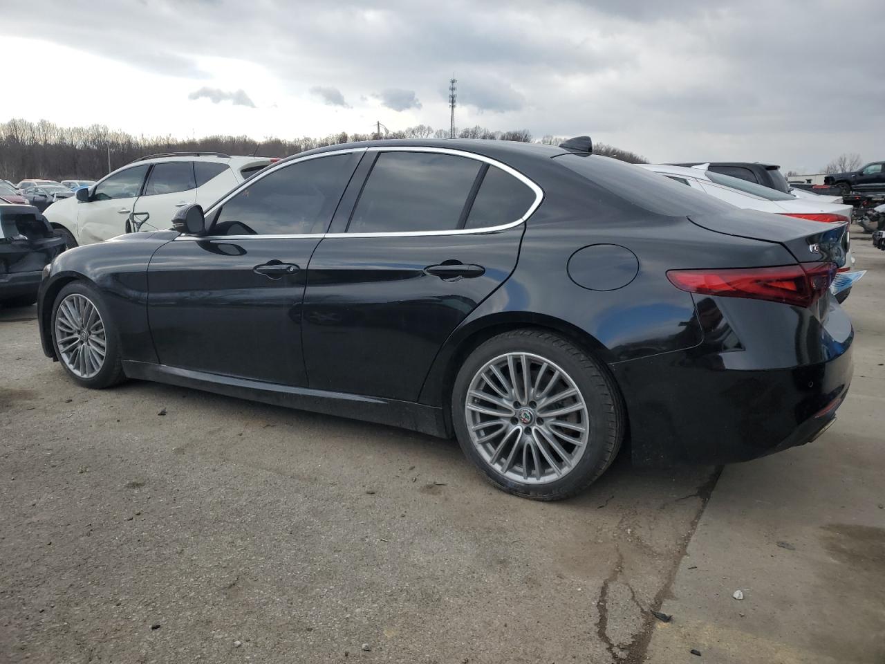 2017 Alfa Romeo Giulia Ti vin: ZARFAECN8H7558828