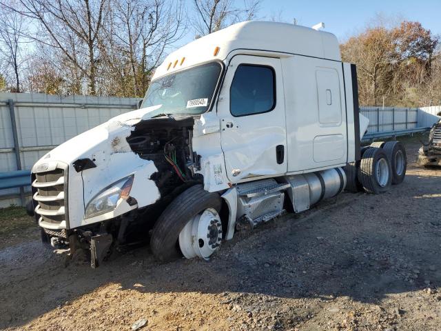 Lot #2394985817 2022 FREIGHTLINER CASCADIA 1 salvage car