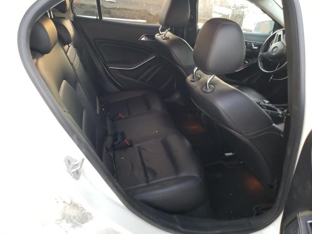 2015 MERCEDES-BENZ GLA WDCTG4GB0FJ052278