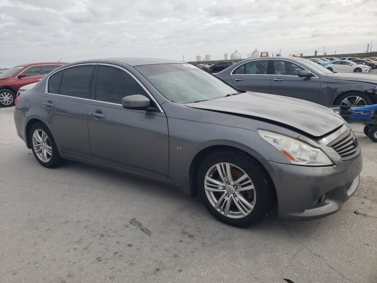 JN1CV6AP0FM500886 2015 Infiniti Q40