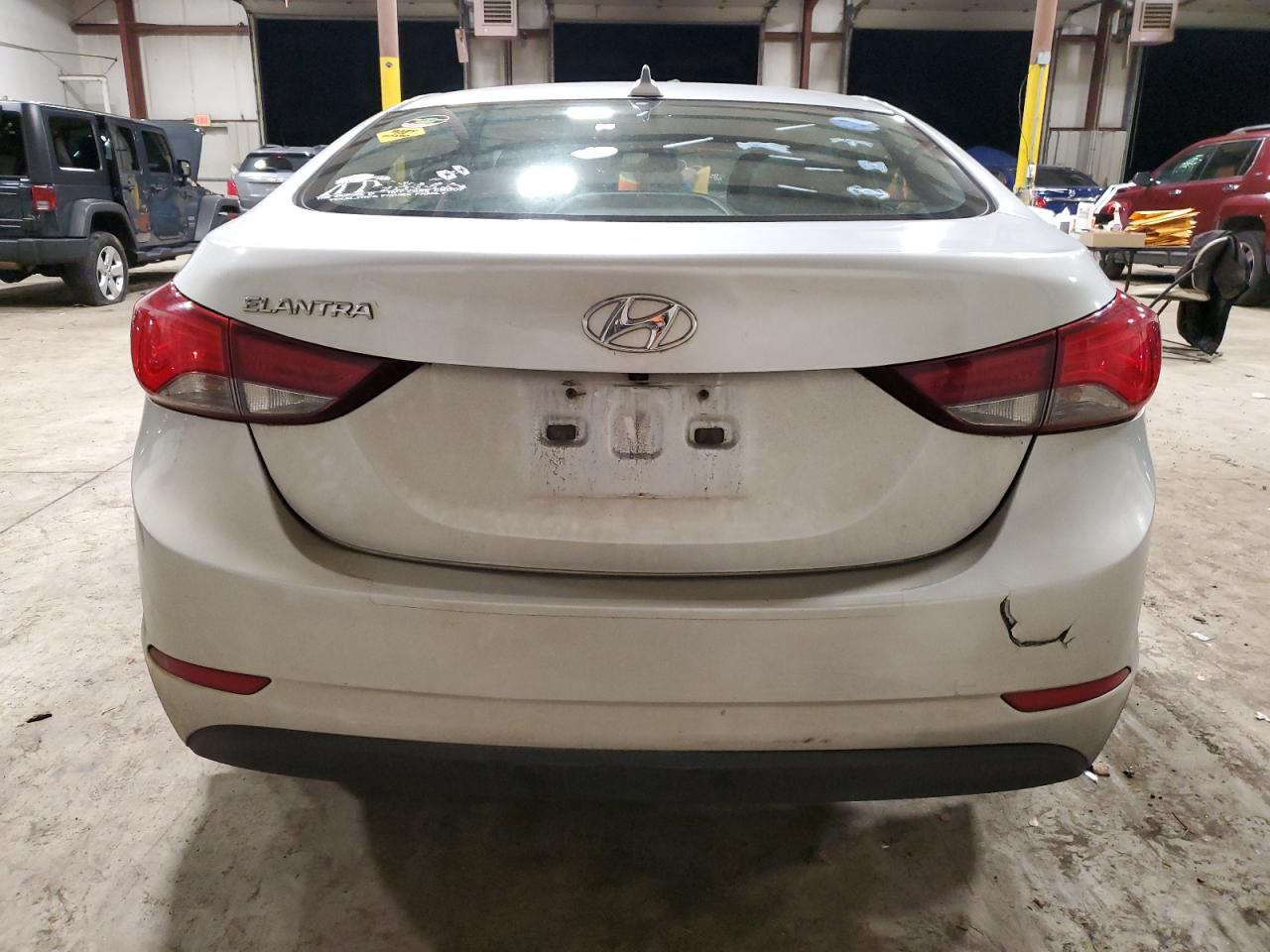 5NPDH4AE3GH755331 2016 Hyundai Elantra Se