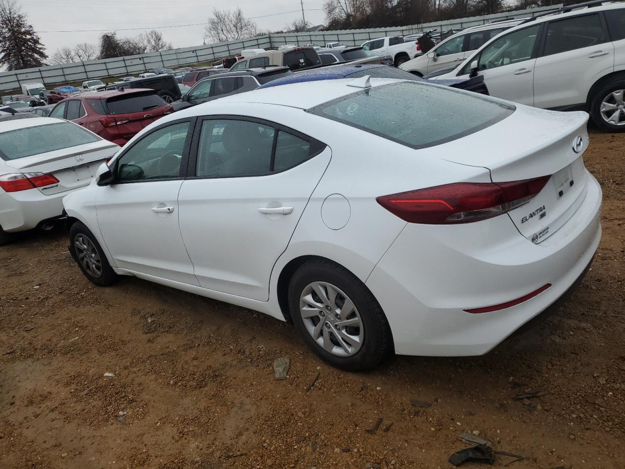 Lot #2346556334 2017 HYUNDAI ELANTRA SE