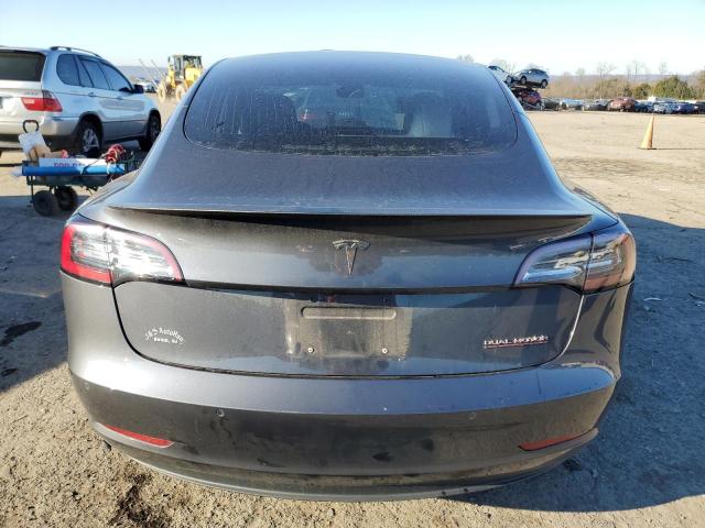 5YJ3E1EB9JF055208 | 2018 Tesla model 3