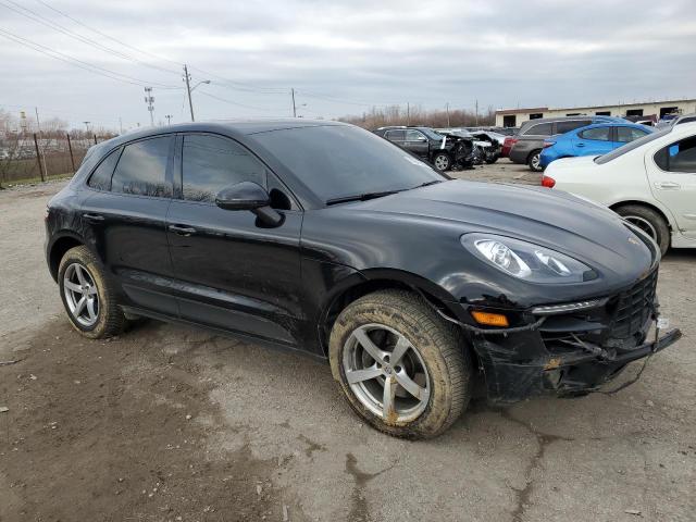 VIN WP1AA2A53JLB02821 2018 Porsche Macan no.4