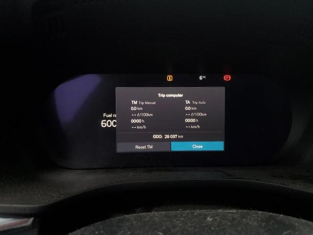 2022 VOLVO XC60 B6 R- LYV062RM5NB011733