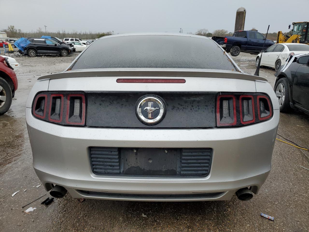 2013 Ford Mustang vin: 1ZVBP8AM0D5220412