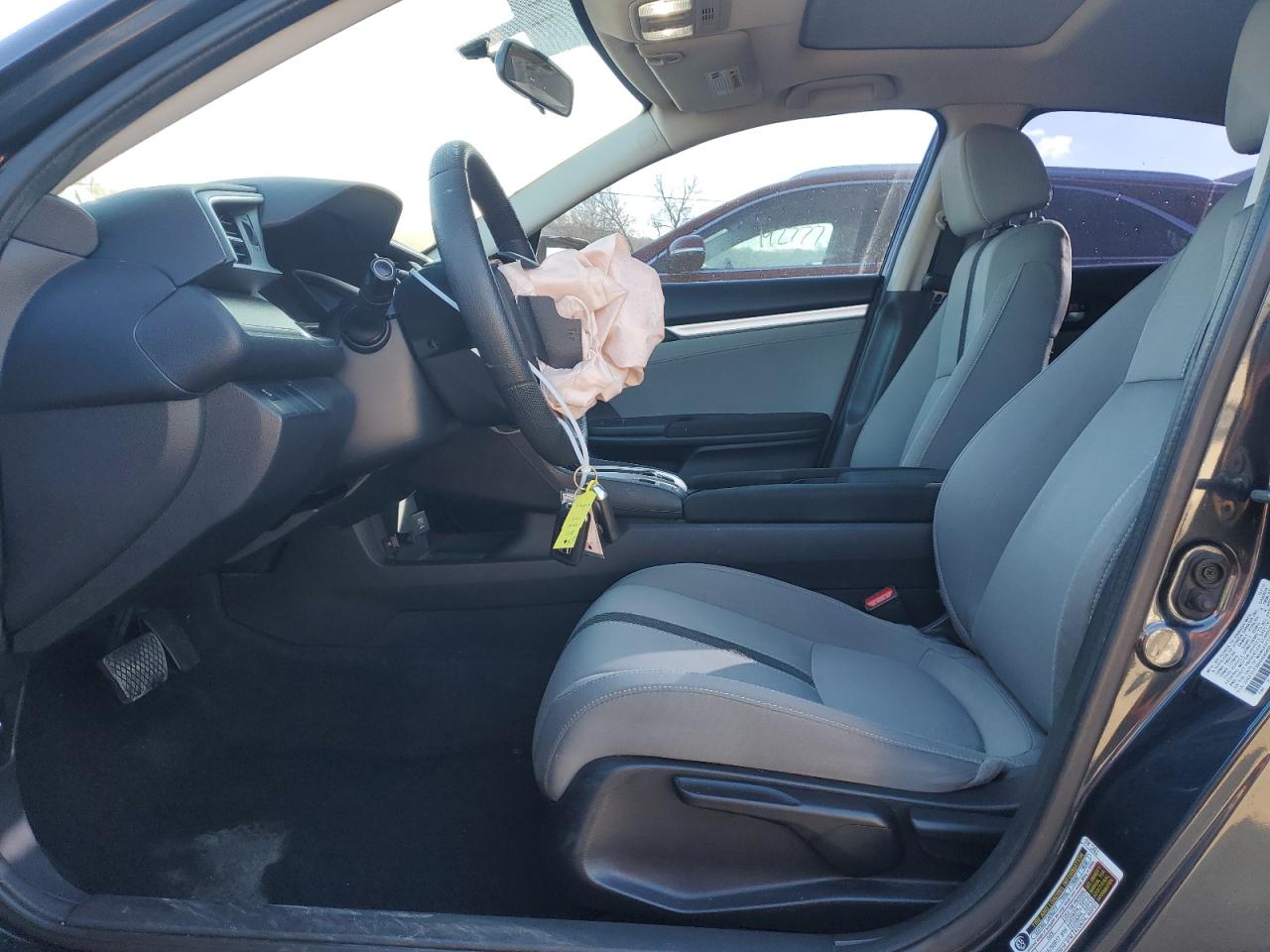 2017 Honda Civic Ex vin: 2HGFC1F39HH640404