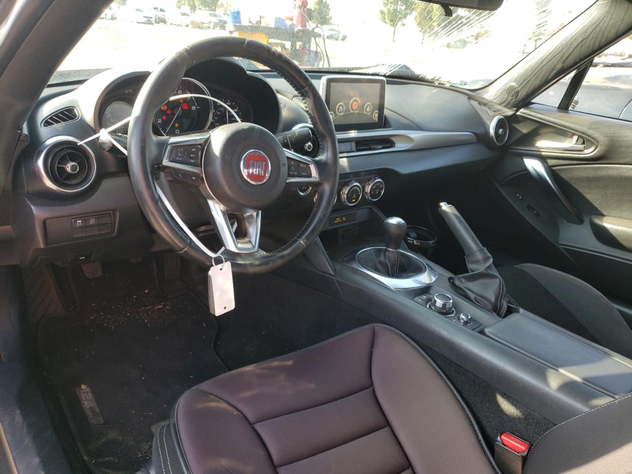 jc1nfaek9j0139840 JC1NFAEK9J0139840 2018 Fiat 124 Spider Classica
