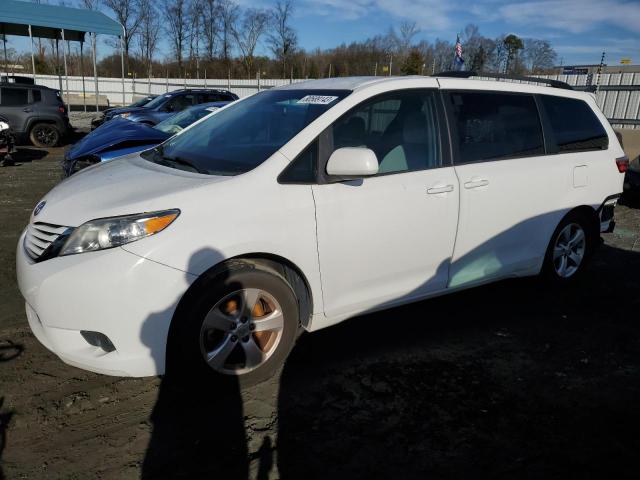 2016 Toyota Sienna LE