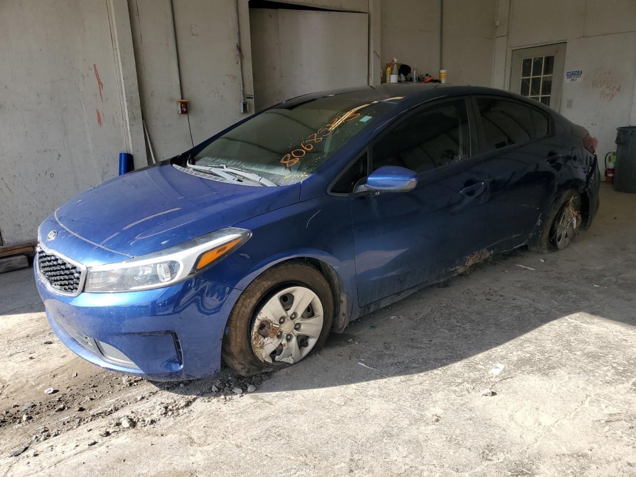 2018 Kia Forte Lx vin: 3KPFK4A75JE258465