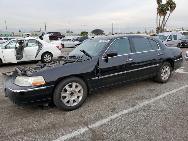 2011 Lincoln Town Car 