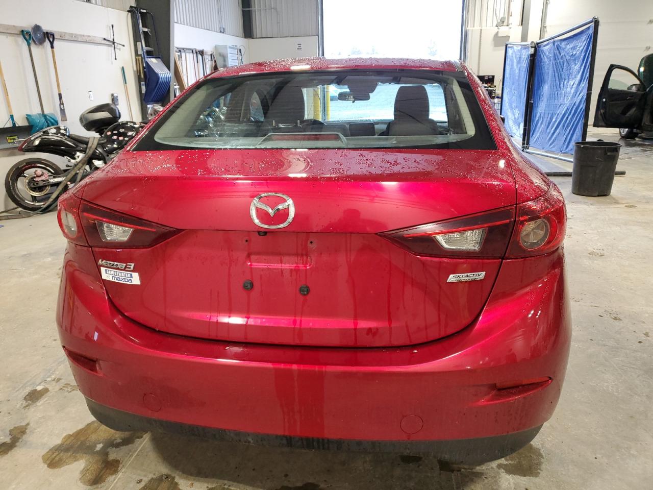 JM1BN1V77J1183379 2018 Mazda 3 Touring