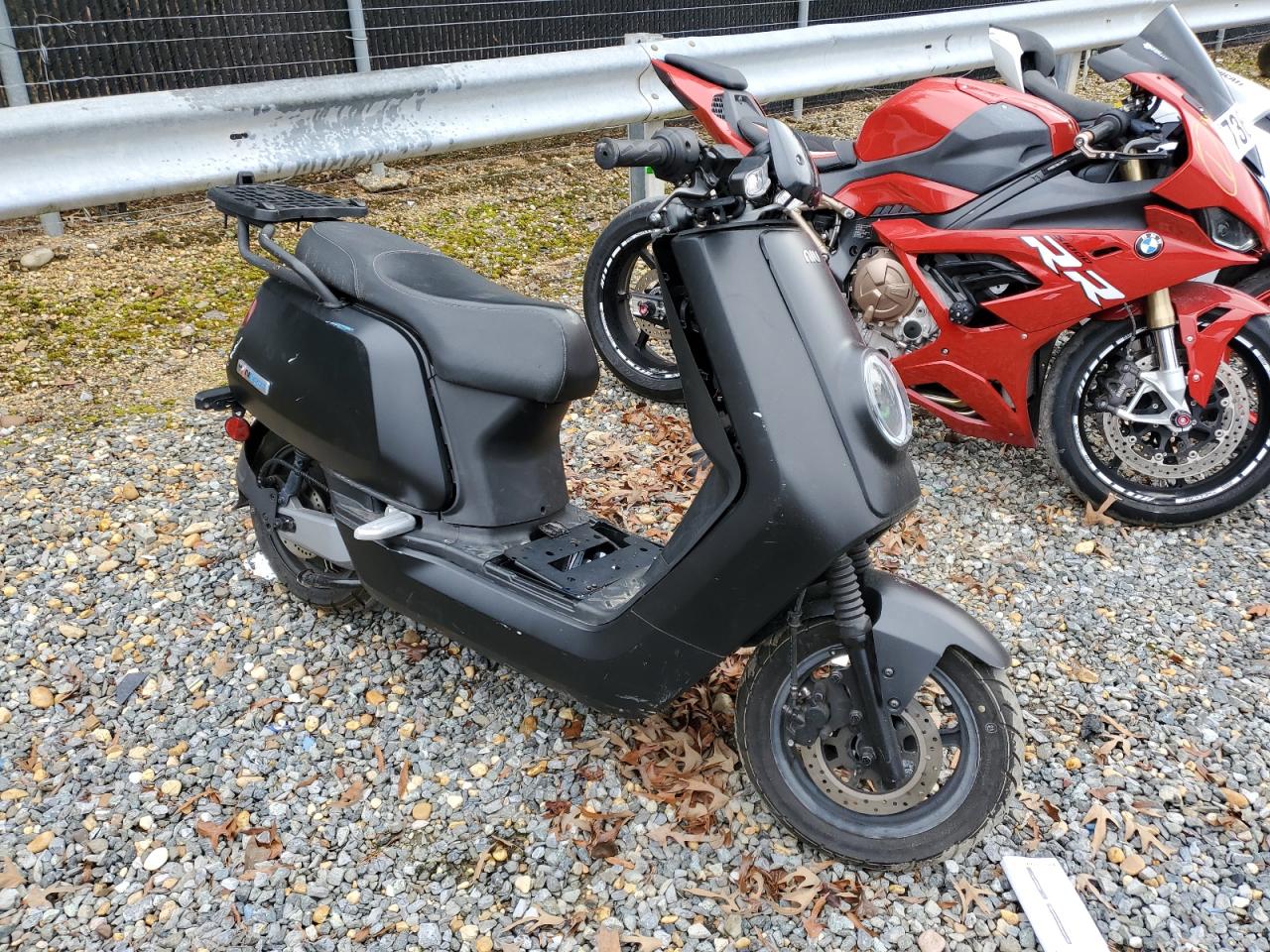 LANDEY1LXL0000161 NIU SCOOTER 2020