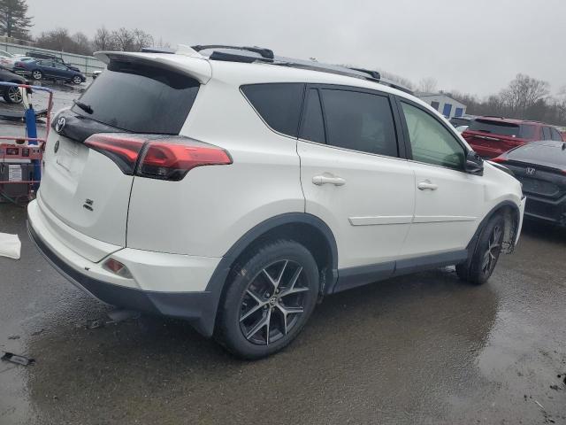 JTMJFREV4HJ714585 | 2017 TOYOTA RAV4 SE