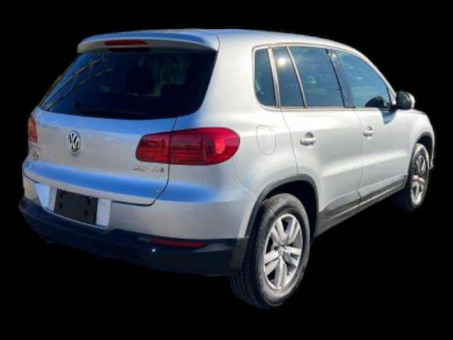 WVGAV7AXXCW586651 | 2012 Volkswagen tiguan s