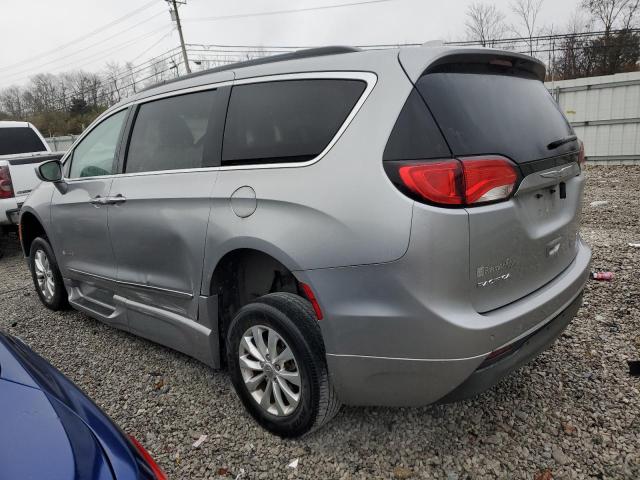 2C4RC1BG2HR785296 | 2017 CHRYSLER PACIFICA T