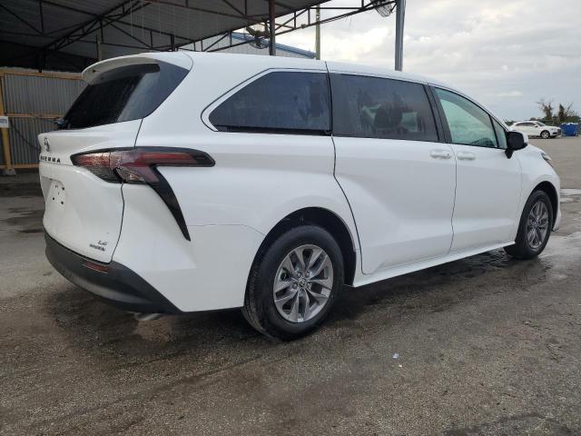 2024 TOYOTA SIENNA LE 5TDKRKEC4RS180428