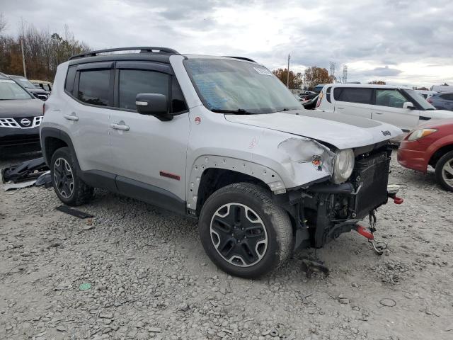 ZACCJBCTXGPE14824 | 2016 JEEP RENEGADE T