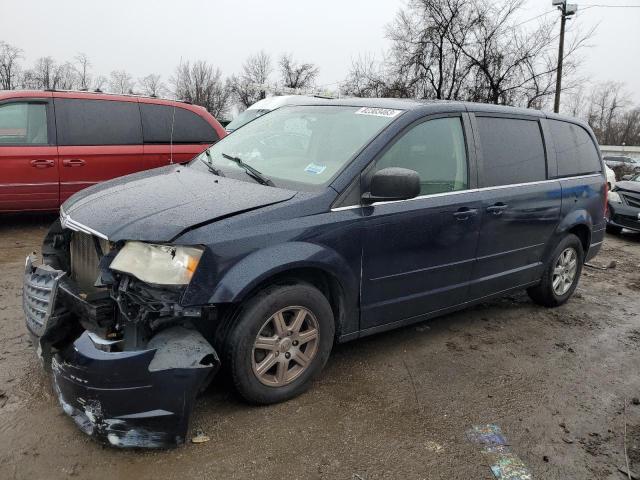 2010 Chrysler Town & Country LX