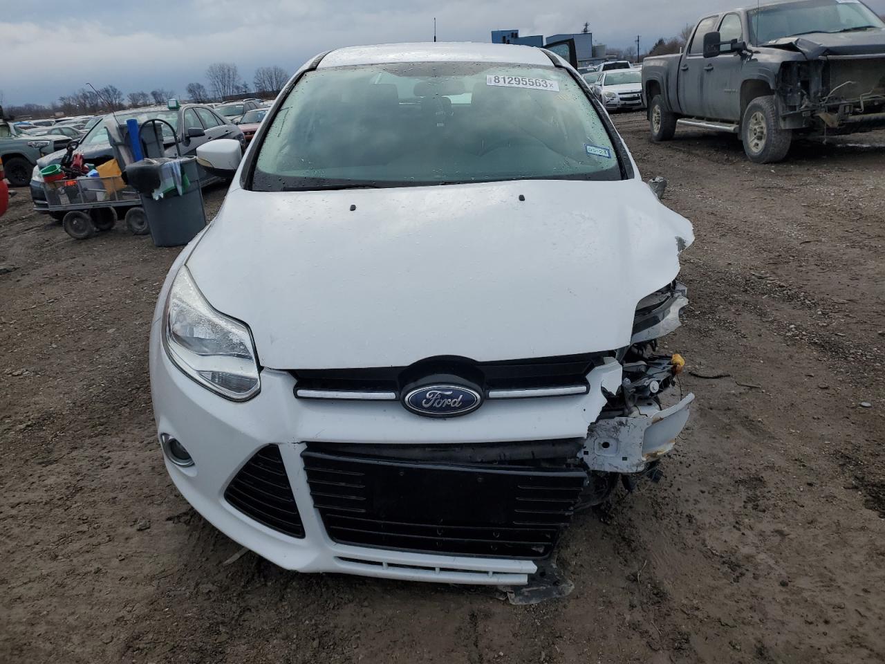 1FAHP3M26CL437733 2012 Ford Focus Sel