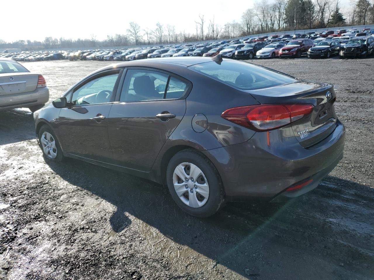 3KPFK4A78JE183535 2018 Kia Forte Lx