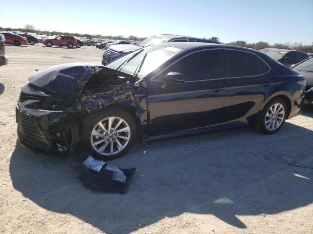 Lot #2390166024 2021 TOYOTA CAMRY LE salvage car