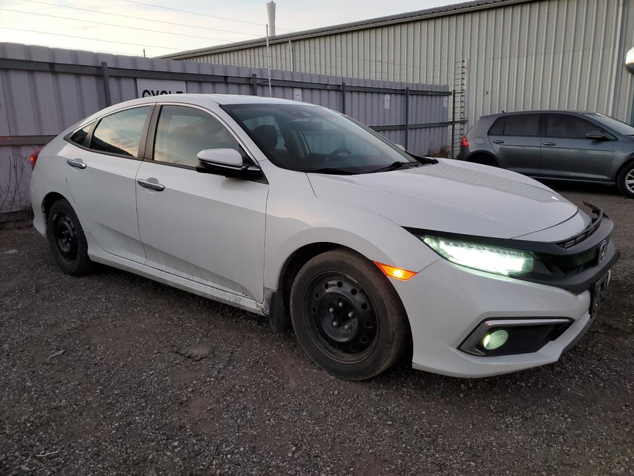 2HGFC1F96KH100973 2019 Honda Civic Touring