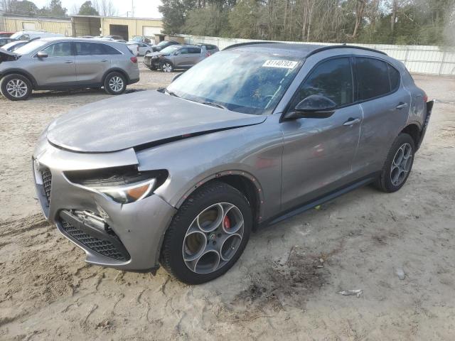 2018 Alfa Romeo Stelvio Sport