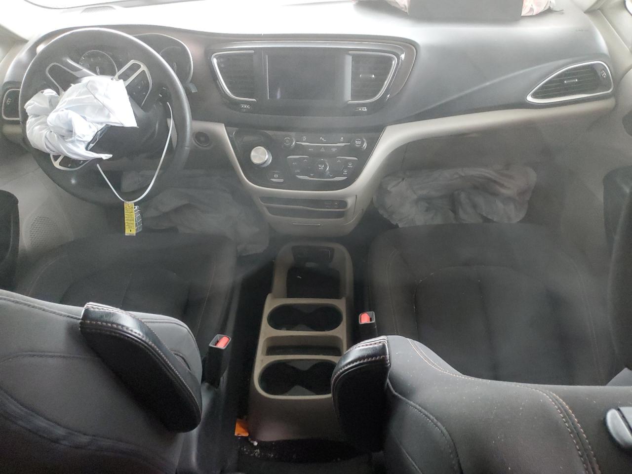 2C4RC1DG6JR130383 2018 Chrysler Pacifica Touring