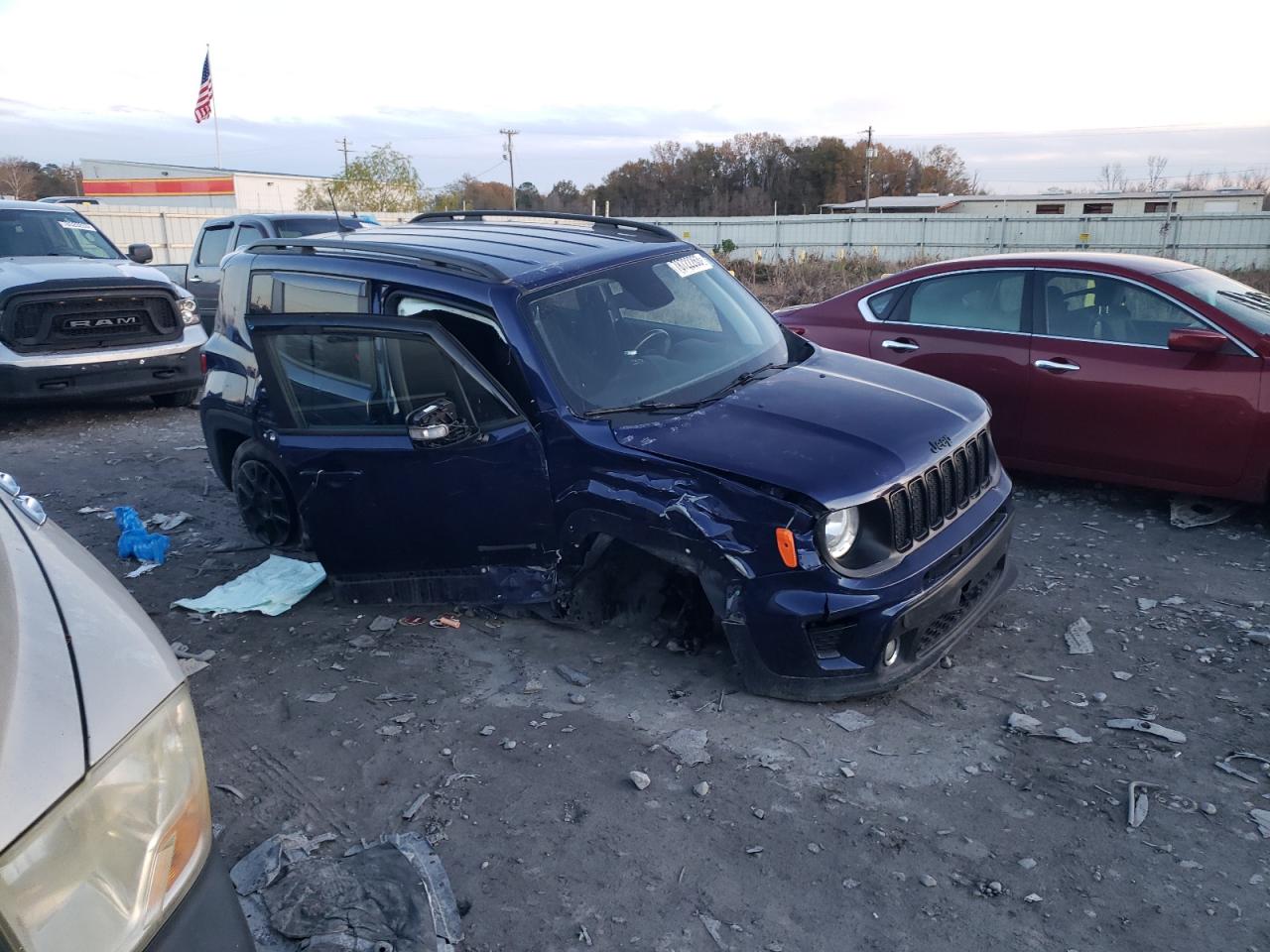 2020 Jeep Renegade Latitude vin: ZACNJBBB4LPL97253