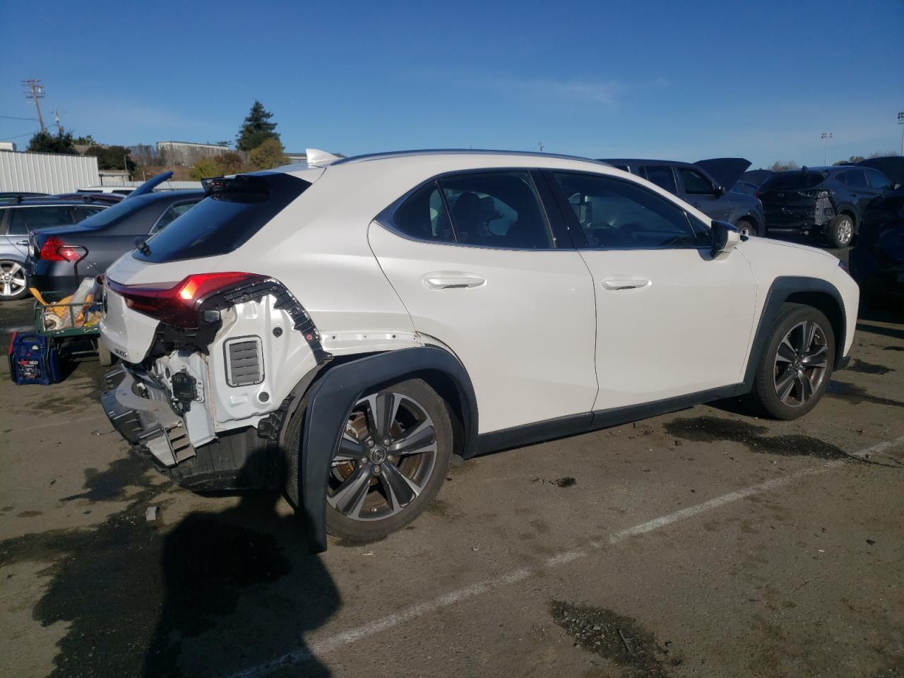 JTHY3JBH4K2018784 2019 Lexus Ux 200