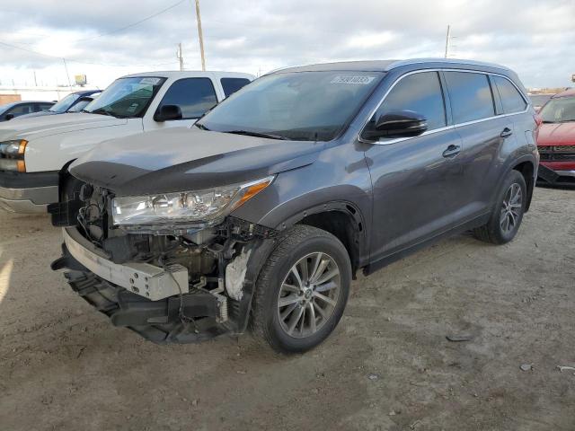 VIN 5TDJZRFH9KS708324 2019 Toyota Highlander, SE no.1