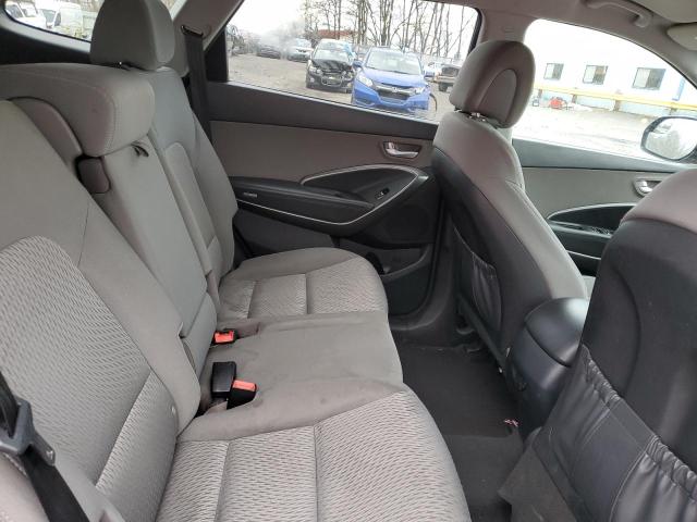 2017 Hyundai Santa Fe - Image 10